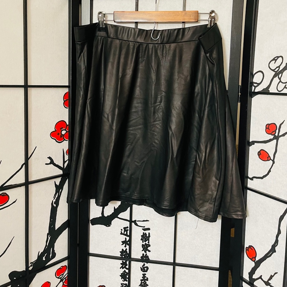 Black liquid skater skirt